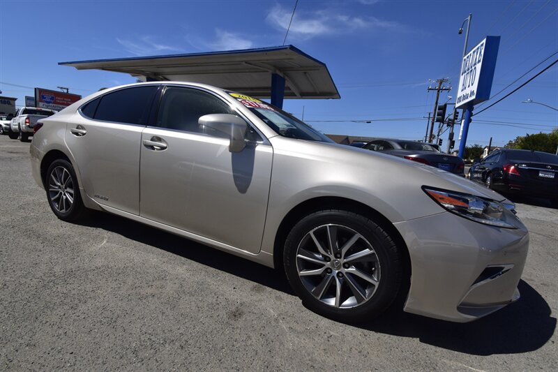 2018 Lexus ES 300h ES 300h   - Photo 22 - Midway City, CA 92655