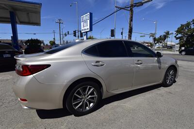 2018 Lexus ES 300h ES 300h   - Photo 20 - Midway City, CA 92655