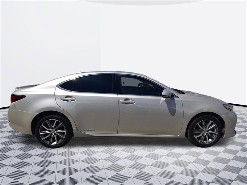 2018 Lexus ES 300h ES 300h   - Photo 5 - Midway City, CA 92655