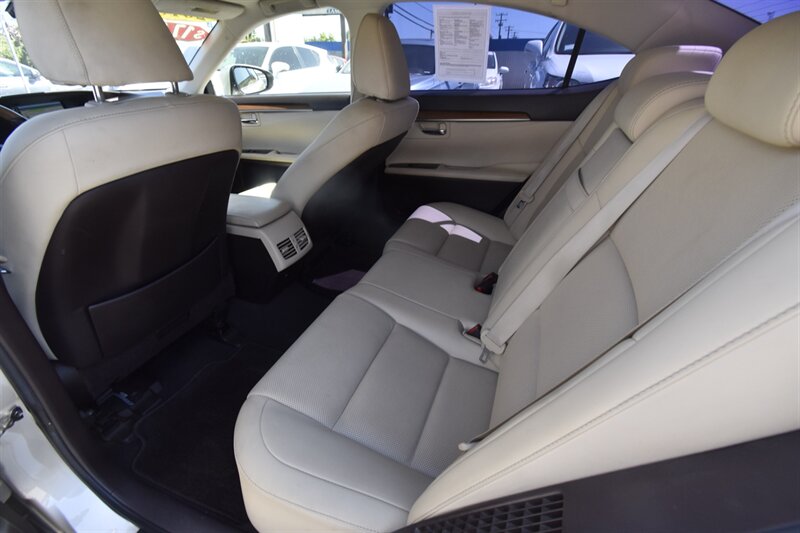 2018 Lexus ES 300h ES 300h   - Photo 26 - Midway City, CA 92655