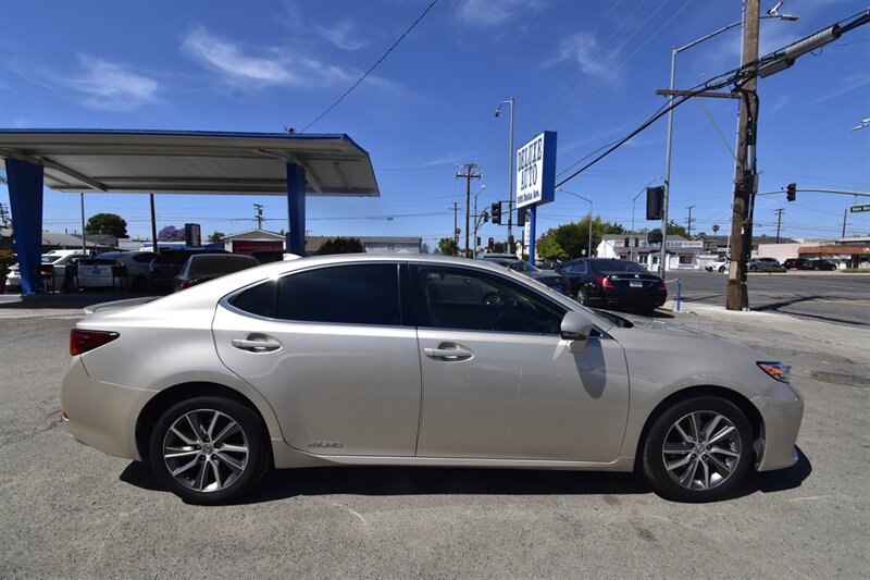 2018 Lexus ES 300h ES 300h   - Photo 21 - Midway City, CA 92655