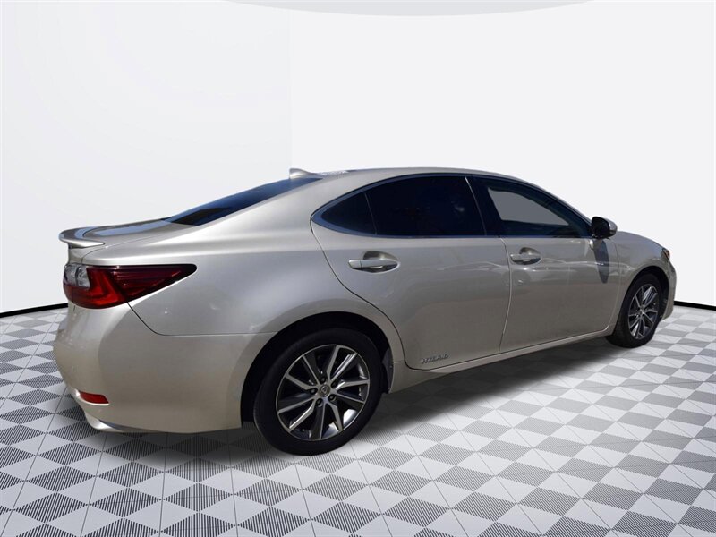 2018 Lexus ES 300h ES 300h   - Photo 7 - Midway City, CA 92655