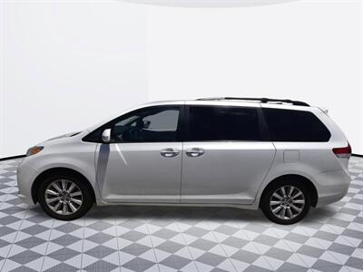 2013 Toyota Sienna Ltd - Photo 4 - Midway City, CA 92655