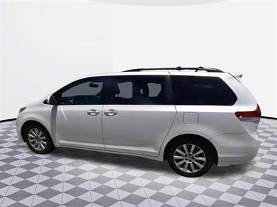 2013 Toyota Sienna Ltd - Photo 6 - Midway City, CA 92655