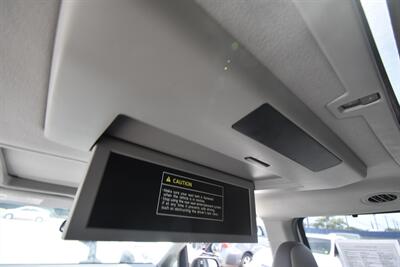 2013 Toyota Sienna Ltd - Photo 11 - Midway City, CA 92655