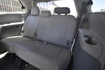 2013 Toyota Sienna Ltd - Photo 9 - Midway City, CA 92655