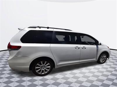 2013 Toyota Sienna Ltd - Photo 7 - Midway City, CA 92655