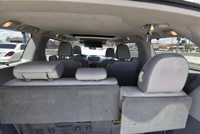 2013 Toyota Sienna Ltd - Photo 10 - Midway City, CA 92655