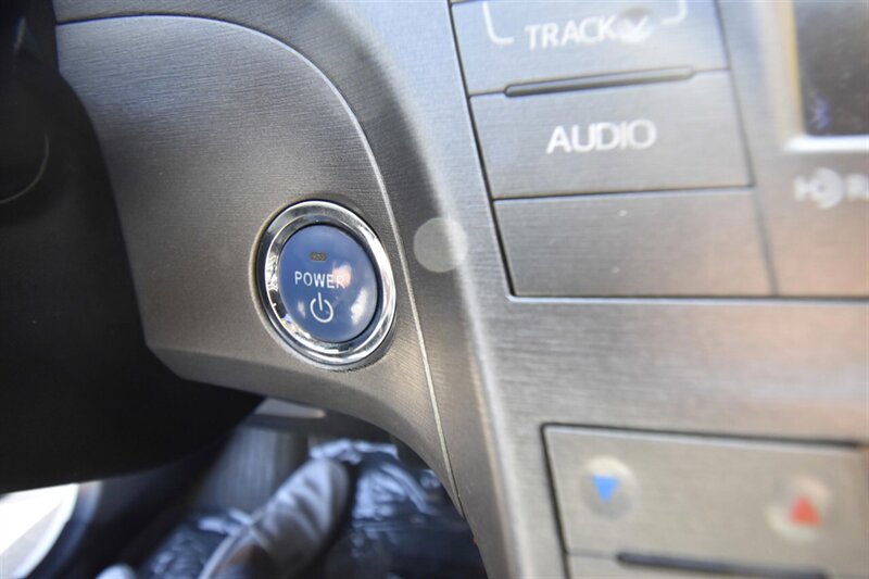 2013 Toyota Prius PANOROMA ROOF   - Photo 13 - Midway City, CA 92655