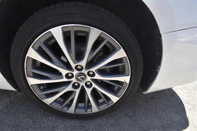 2021 Lexus ES 300h ES 300h - Photo 16 - Midway City, CA 92655