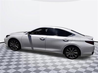 2021 Lexus ES 300h ES 300h - Photo 6 - Midway City, CA 92655