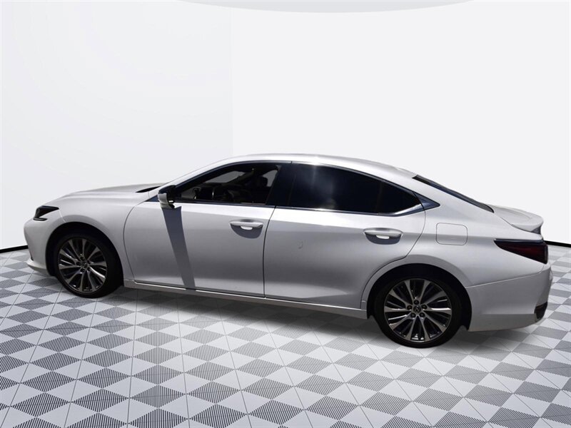 2021 Lexus ES 300h ES 300h - Photo 6 - Midway City, CA 92655