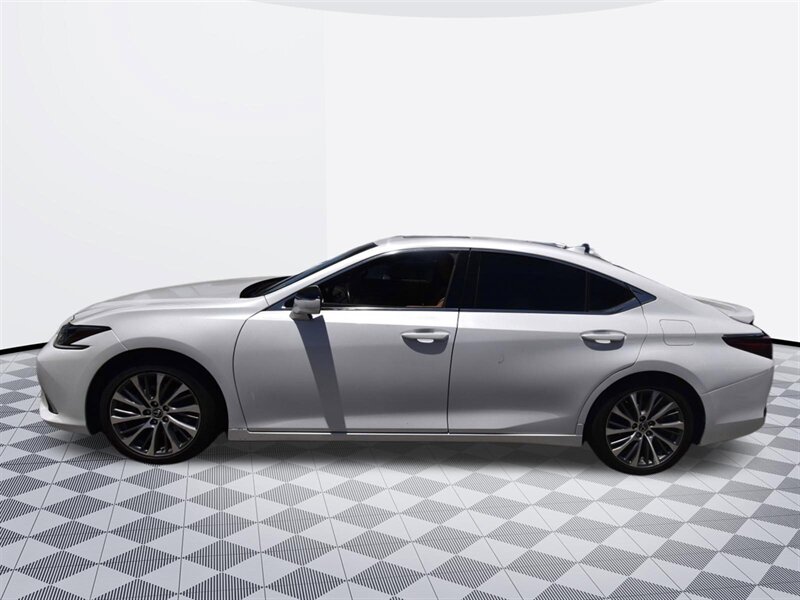 2021 Lexus ES 300h ES 300h - Photo 4 - Midway City, CA 92655