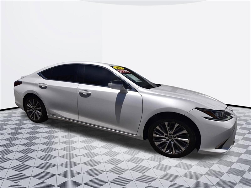 2021 Lexus ES 300h ES 300h - Photo 3 - Midway City, CA 92655