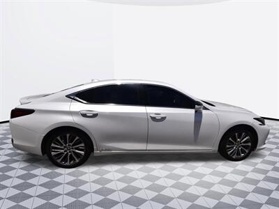 2021 Lexus ES 300h ES 300h - Photo 5 - Midway City, CA 92655