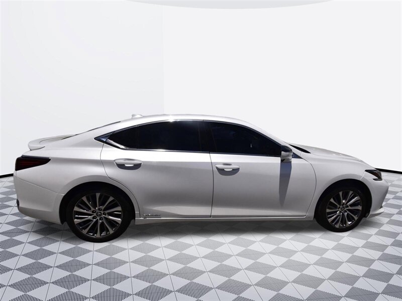2021 Lexus ES 300h ES 300h - Photo 5 - Midway City, CA 92655