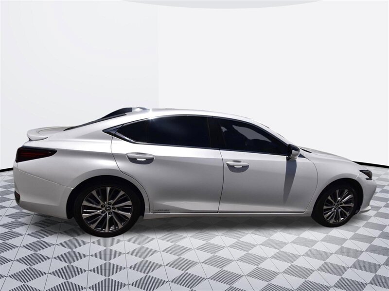2021 Lexus ES 300h ES 300h - Photo 7 - Midway City, CA 92655