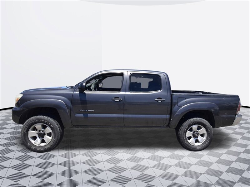 2013 Toyota Tacoma PreRunner   - Photo 2 - Midway City, CA 92655