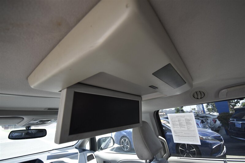 2014 Toyota Sienna XLE 7-Passenger Auto Acce - Photo 30 - Midway City, CA 92655