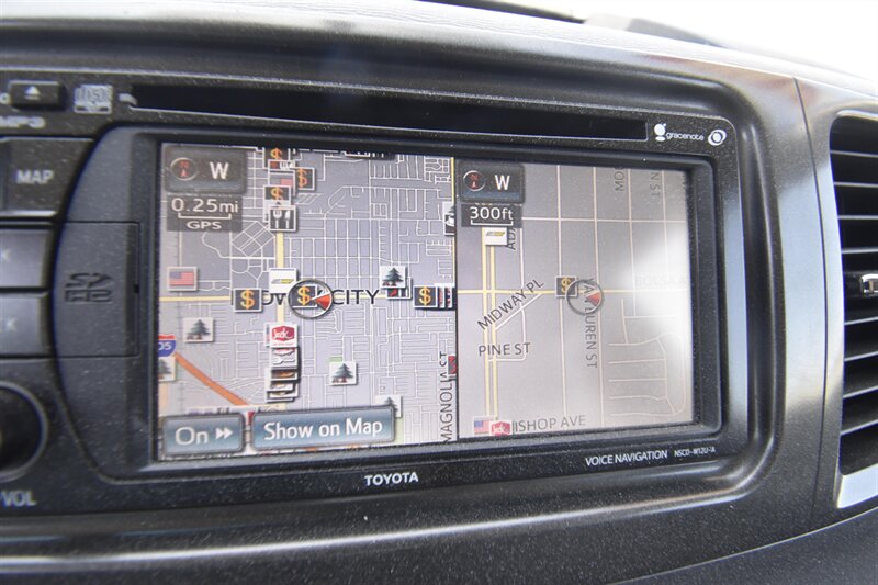 2014 Toyota Sienna XLE 7-Passenger Auto Acce - Photo 11 - Midway City, CA 92655