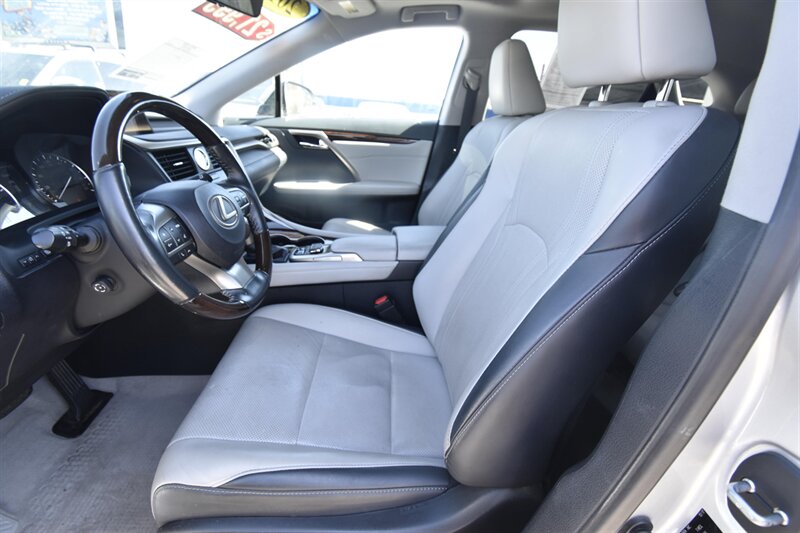 2018 Lexus RX 350 NAVIGATION - Photo 10 - Midway City, CA 92655