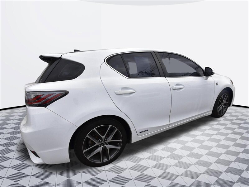 2015 Lexus CT 200h Hybrid - Photo 7 - Midway City, CA 92655