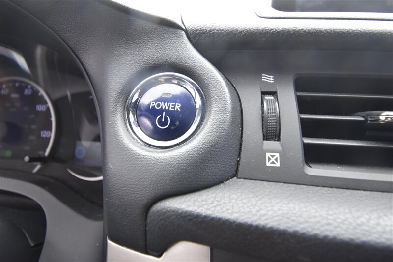 2015 Lexus CT 200h Hybrid - Photo 11 - Midway City, CA 92655