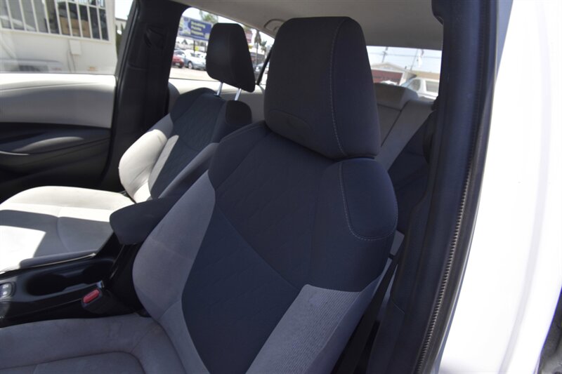 2020 Toyota Corolla Hybrid Hybrid LE   - Photo 8 - Midway City, CA 92655