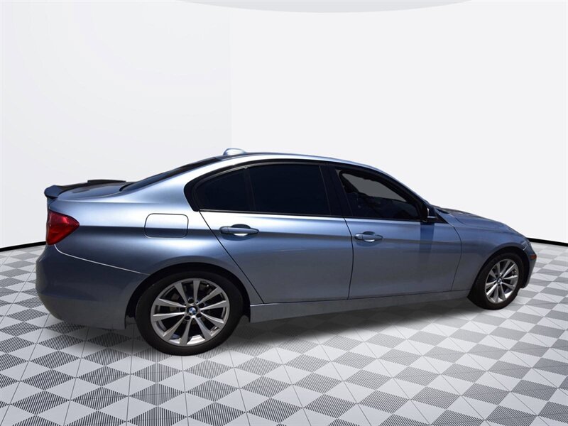 2012 BMW 3 Series 328i   - Photo 5 - Midway City, CA 92655