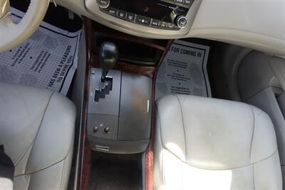 2011 Toyota Avalon Limited   - Photo 19 - Newark, NJ 07104