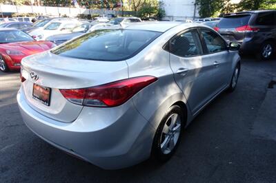 2011 Hyundai ELANTRA GL   - Photo 8 - Newark, NJ 07104