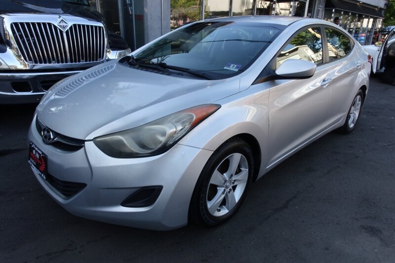 2011 Hyundai ELANTRA GL  