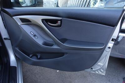 2011 Hyundai ELANTRA GL   - Photo 15 - Newark, NJ 07104