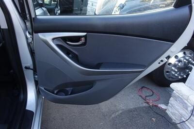 2011 Hyundai ELANTRA GL   - Photo 17 - Newark, NJ 07104