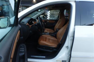 2014 Chevrolet Traverse LTZ   - Photo 9 - Newark, NJ 07104