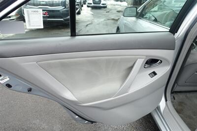 2007 Toyota Camry Hybrid   - Photo 12 - Newark, NJ 07104