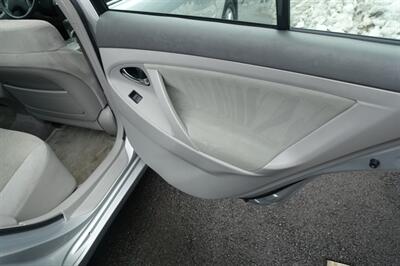 2007 Toyota Camry Hybrid   - Photo 17 - Newark, NJ 07104