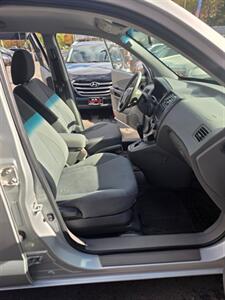 2009 Hyundai TUCSON GLS - Photo 14 - Newark, NJ 07104