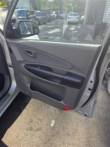 2009 Hyundai TUCSON GLS - Photo 15 - Newark, NJ 07104