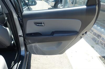 2010 Hyundai ELANTRA Limited - Photo 17 - Newark, NJ 07104