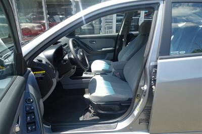 2010 Hyundai ELANTRA Limited - Photo 9 - Newark, NJ 07104