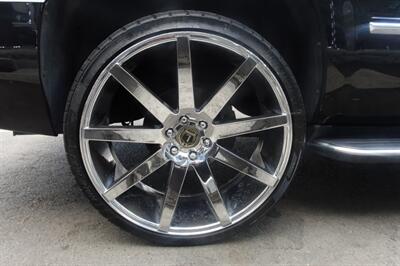 2007 Cadillac Escalade - Photo 34 - Newark, NJ 07104