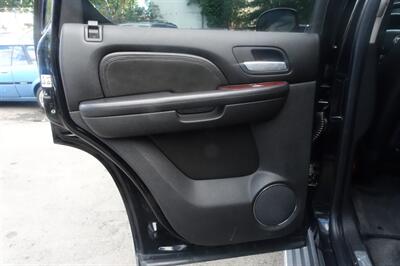 2007 Cadillac Escalade - Photo 12 - Newark, NJ 07104