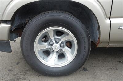 2003 Chevrolet S-10 LS   - Photo 18 - Newark, NJ 07104