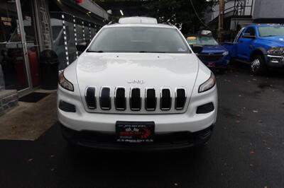 2015 Jeep Cherokee Sport   - Photo 2 - Newark, NJ 07104