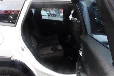 2015 Jeep Cherokee Sport   - Photo 16 - Newark, NJ 07104