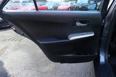 2014 Toyota Camry SE   - Photo 12 - Newark, NJ 07104