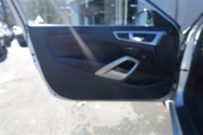 2012 Hyundai VELOSTER Base w/Tech   - Photo 10 - Newark, NJ 07104