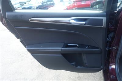 2013 Ford Fusion SE   - Photo 12 - Newark, NJ 07104