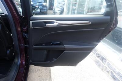 2013 Ford Fusion SE   - Photo 17 - Newark, NJ 07104